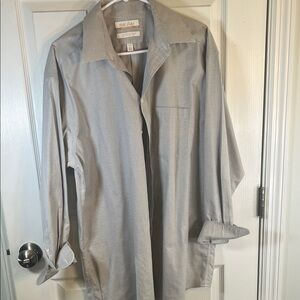 Men's Gray Button-Up Shirt Size 16.5/33